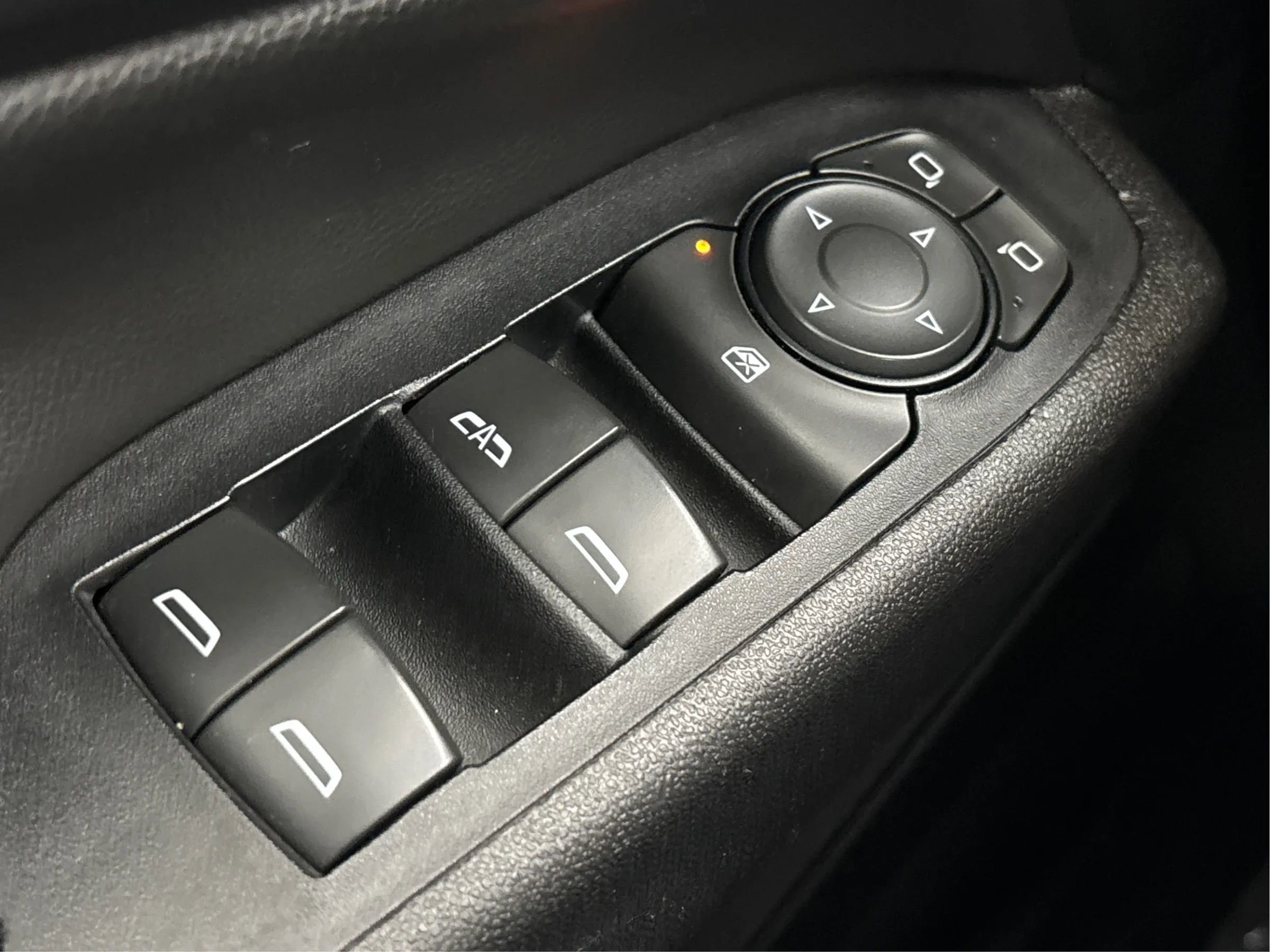 Used 2019 Chevrolet Equinox LT image 41