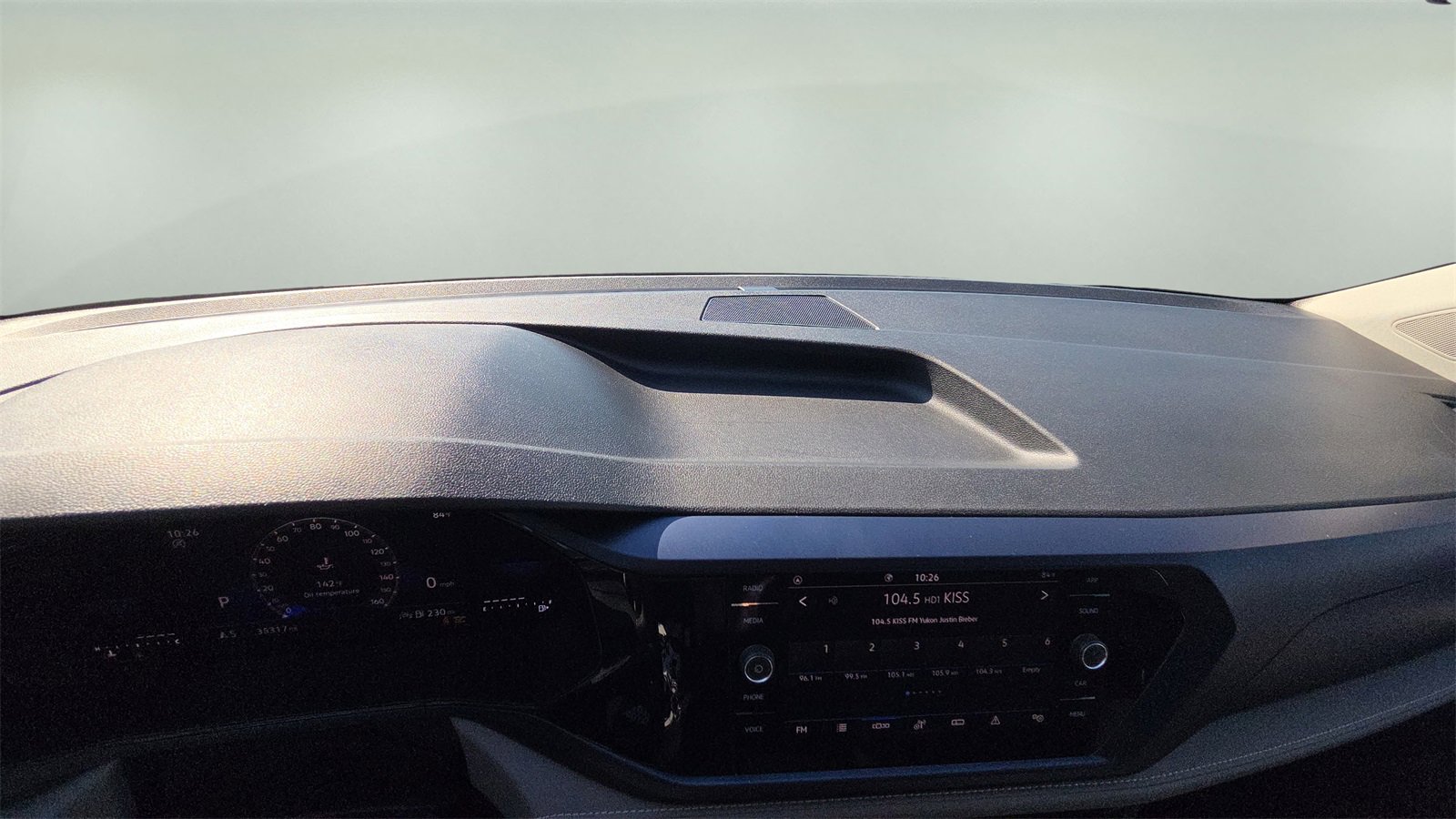 Used 2024 Volkswagen Taos SE image 9