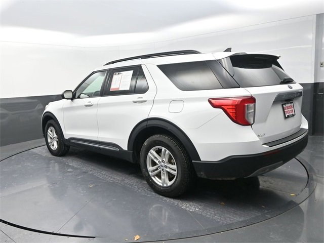 Used 2023 Ford Explorer XLT w/ Equipment Group 202A image 5