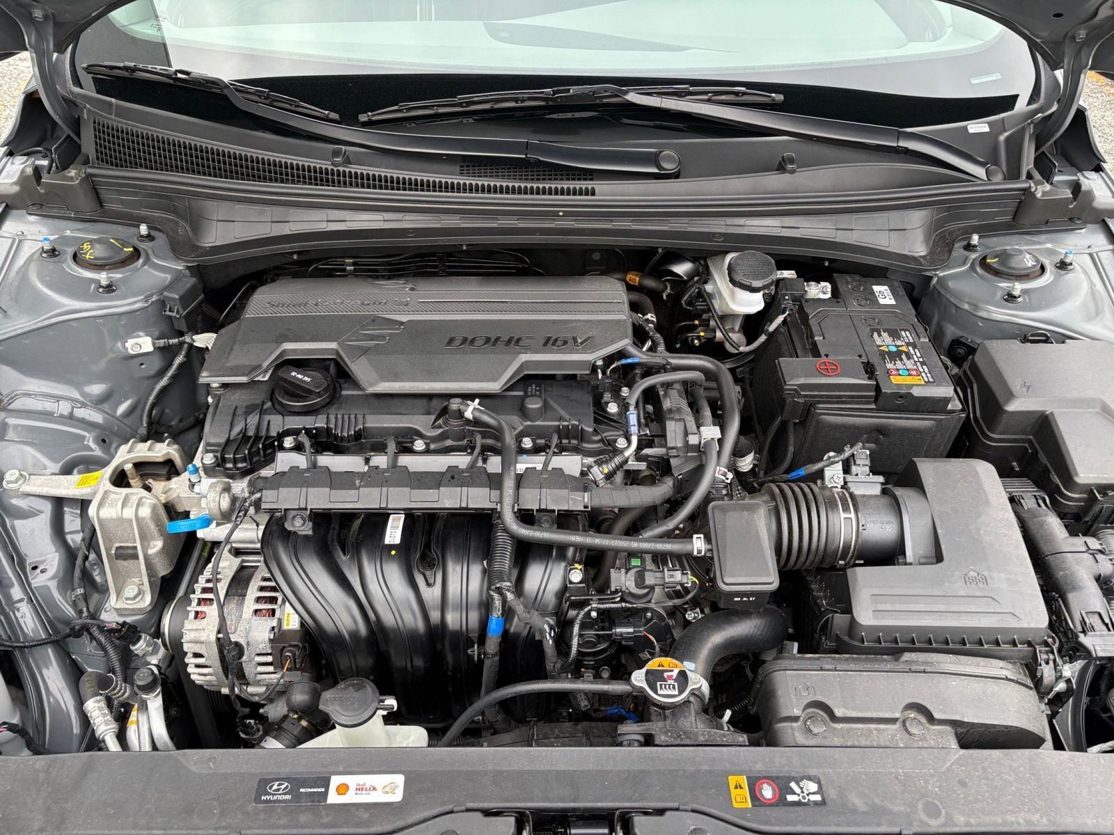 Used 2025 Hyundai Elantra SEL image 36