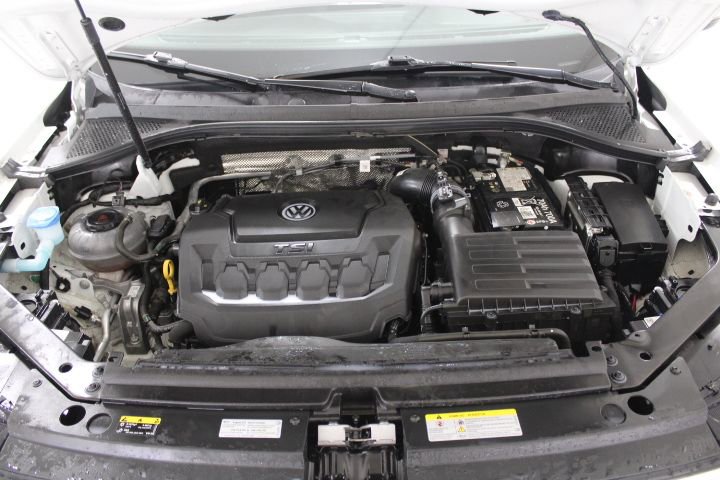 Used 2024 Volkswagen Tiguan Wolfsburg Edition image 39