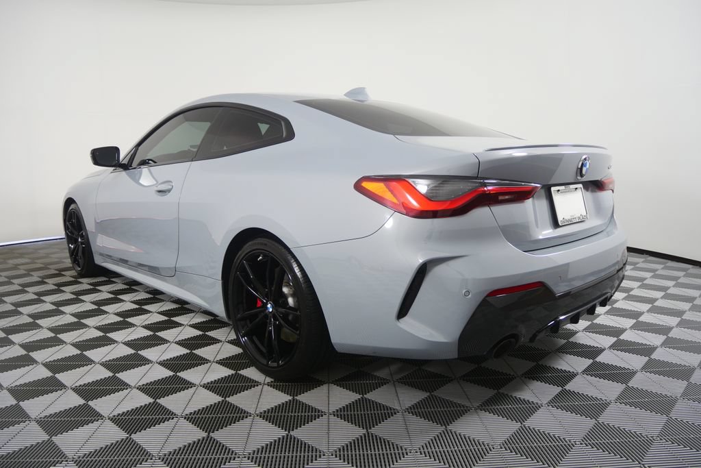 Used 2022 BMW 430i Coupe w/ M Sport Package RWD image 3