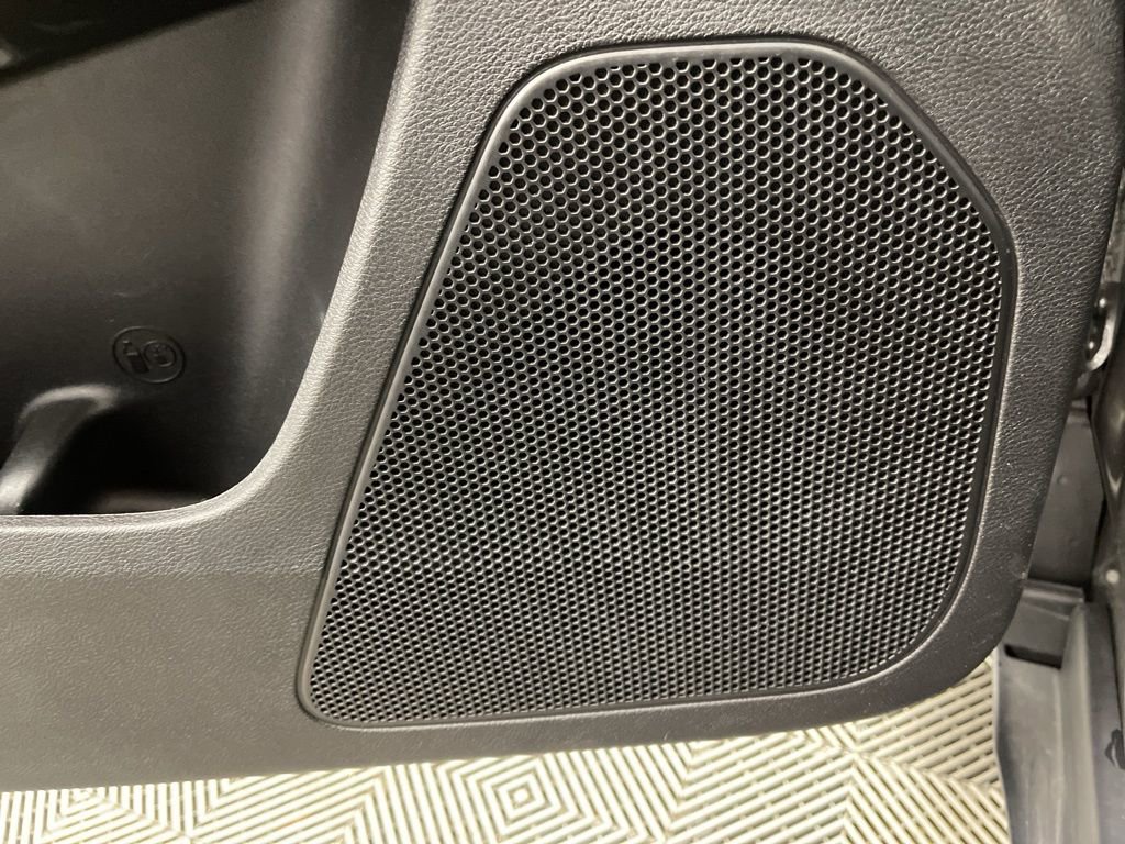 Used 2021 Jeep Cherokee Latitude Lux w/ Comfort/Convenience Group image 28