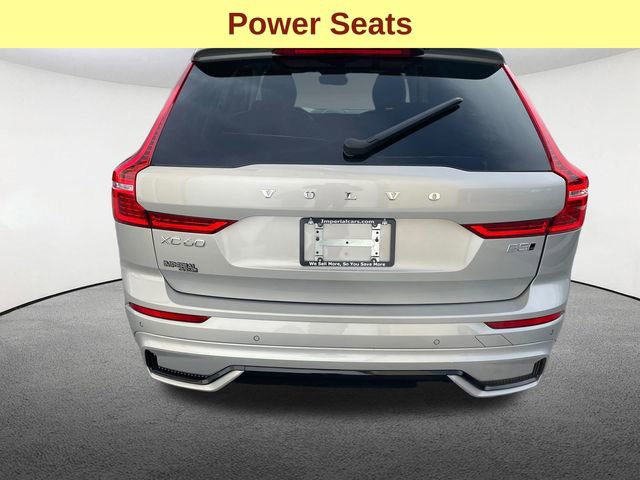 Used 2025 Volvo XC60 B5 Plus image 12