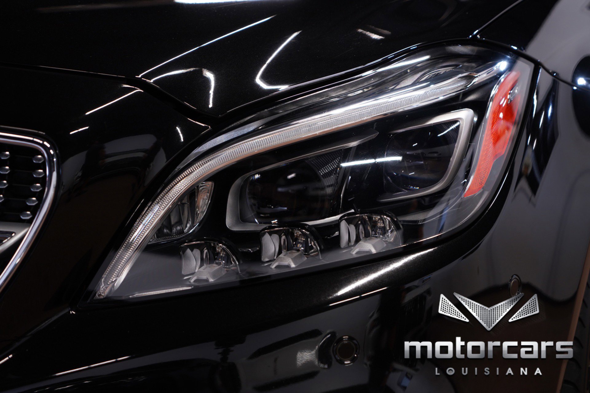 Used 2016 Mercedes-Benz CLS 400 4MATIC w/ Premium 2 Package image 11