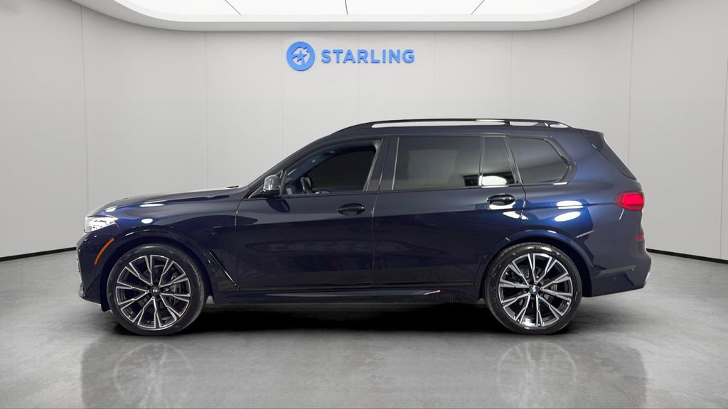Used 2021 BMW X7 xDrive40i w/ M Sport Package AWD/4WD image 3