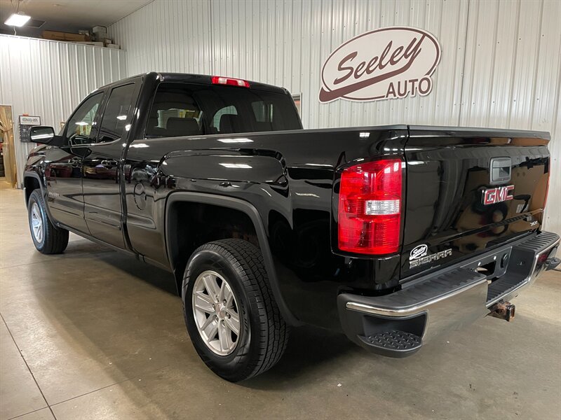 Used 2018 GMC Sierra 1500 SLE w/ SLE Value Package AWD/4WD image 3
