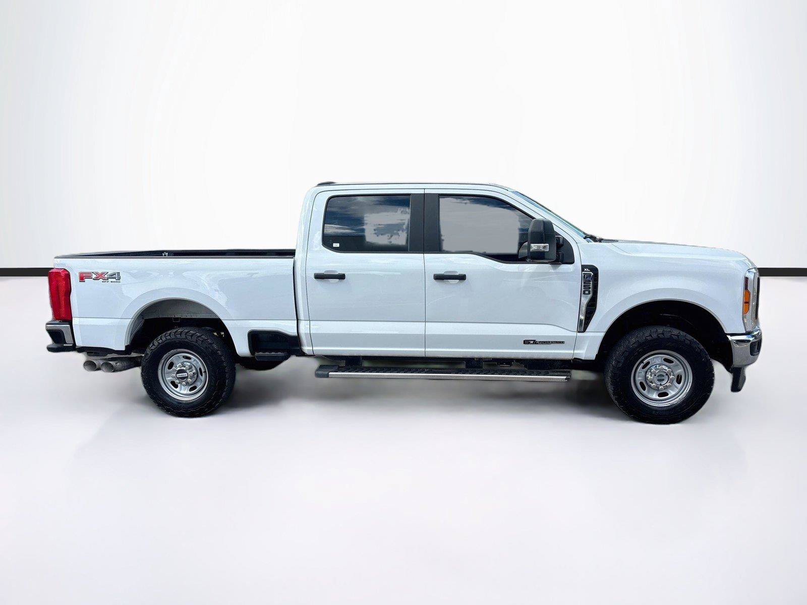 Used 2023 Ford F250 XL w/ FX4 Off-Road Package AWD/4WD image 8