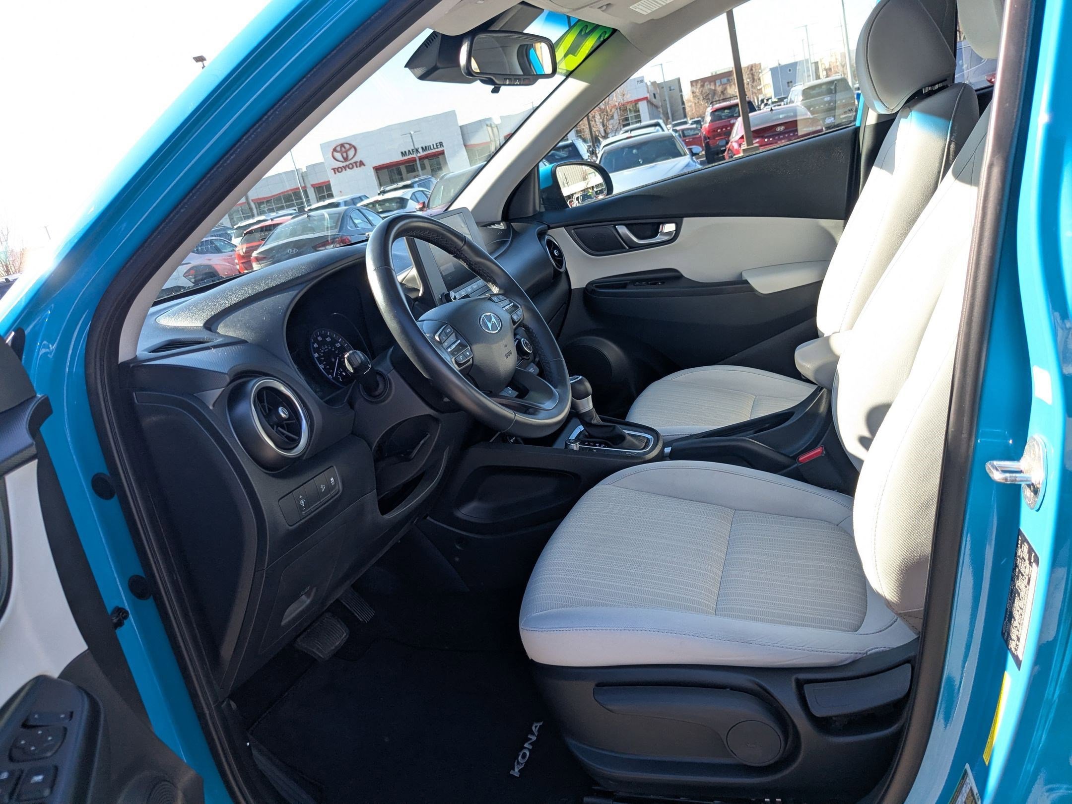 Certified 2022 Hyundai Kona SEL w/ Convenience Package image 28