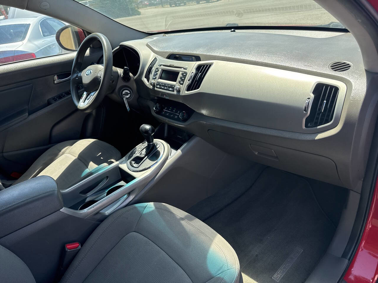 Used 2013 Kia Sportage LX image 19