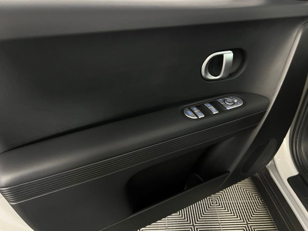 Used 2024 Hyundai Ioniq 5 SE image 23
