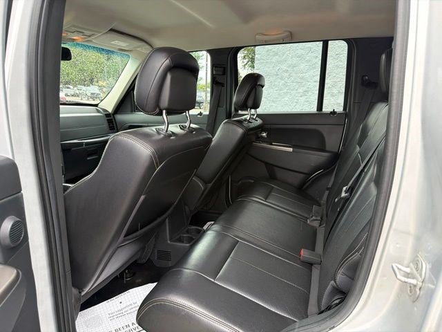 Used 2012 Jeep Liberty Limited AWD/4WD image 15