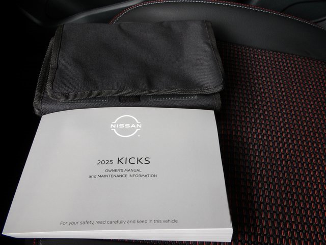 Certified 2025 Nissan Kicks SR image 37