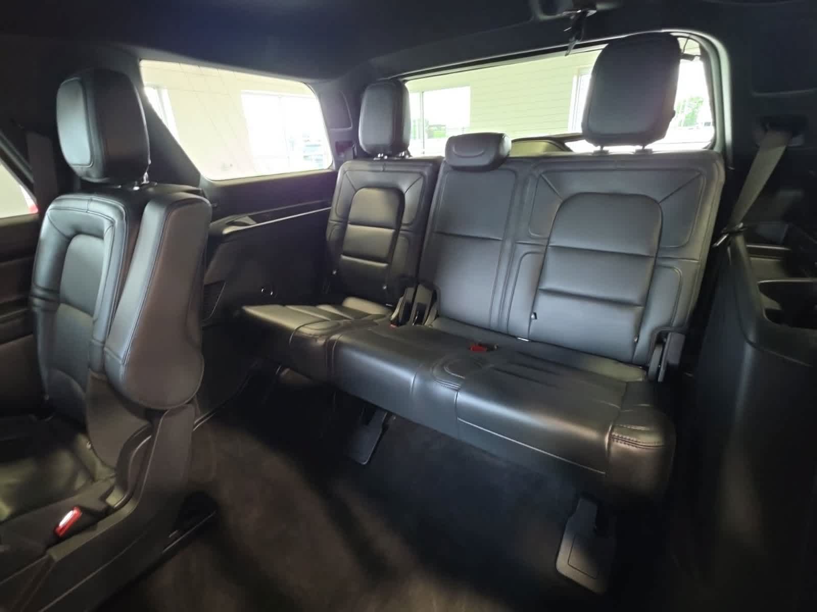 Used 2022 Lincoln Navigator Reserve AWD/4WD image 34