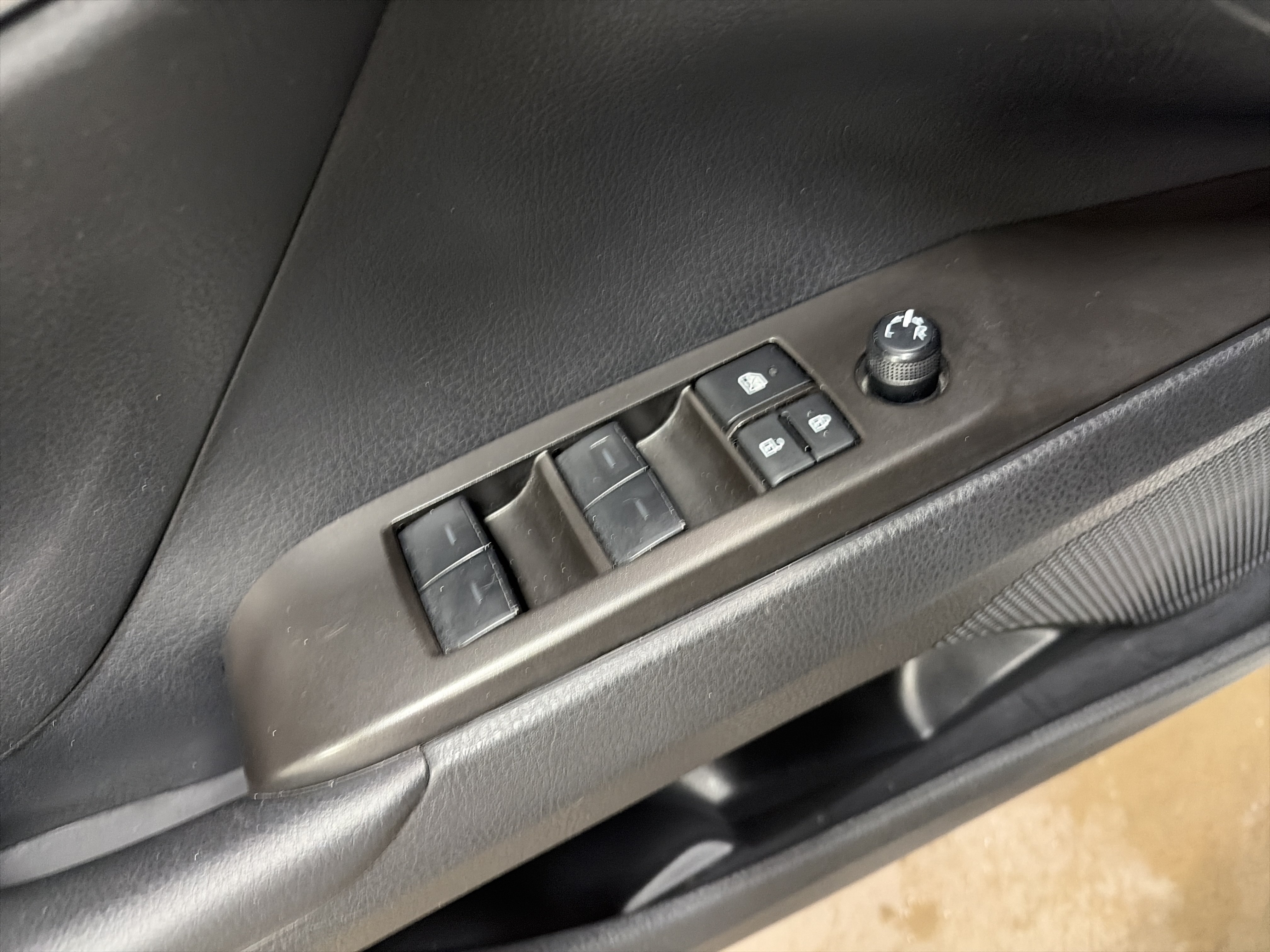 Used 2024 Toyota Camry SE w/ Convenience Package FWD image 23