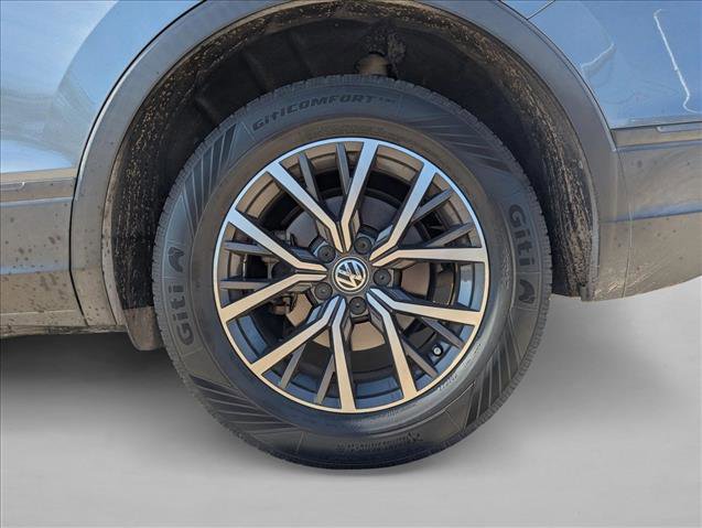 Used 2021 Volkswagen Tiguan S image 16