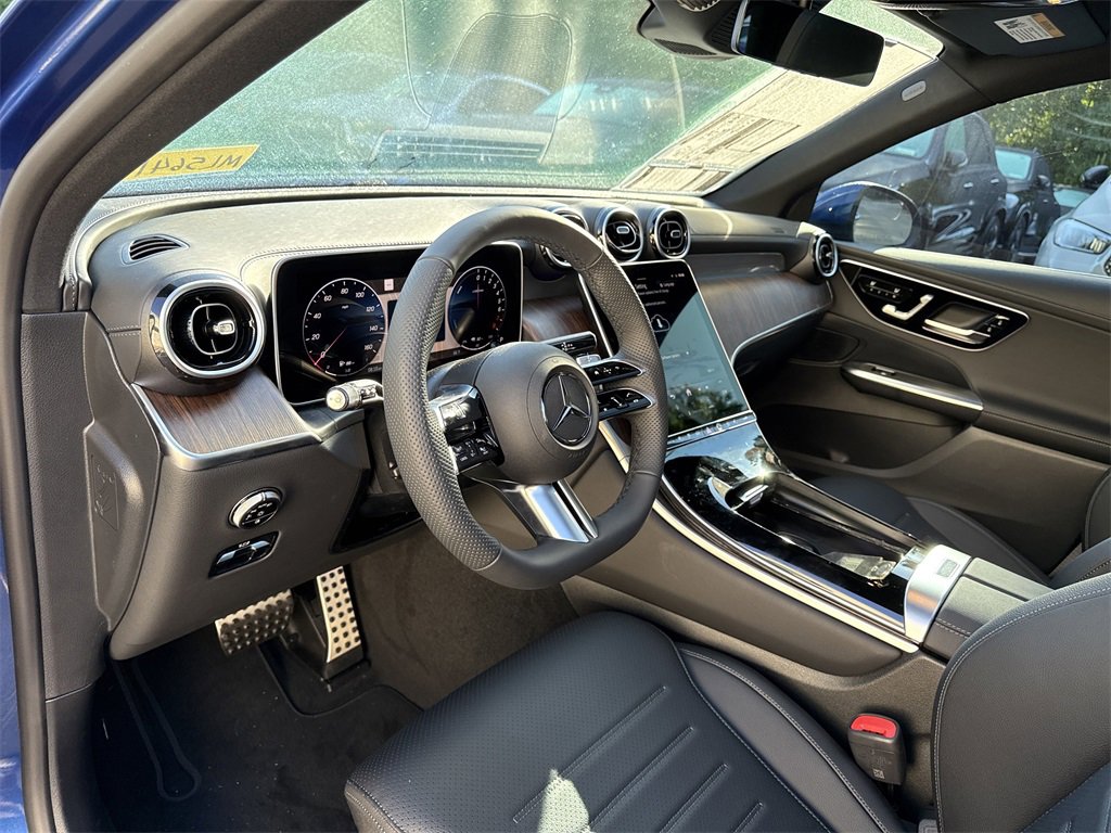 New 2025 Mercedes-Benz GLC 350e 4MATIC image 10