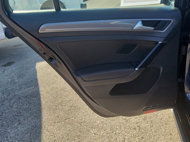 Used 2017 Volkswagen Golf Alltrack SE image 13