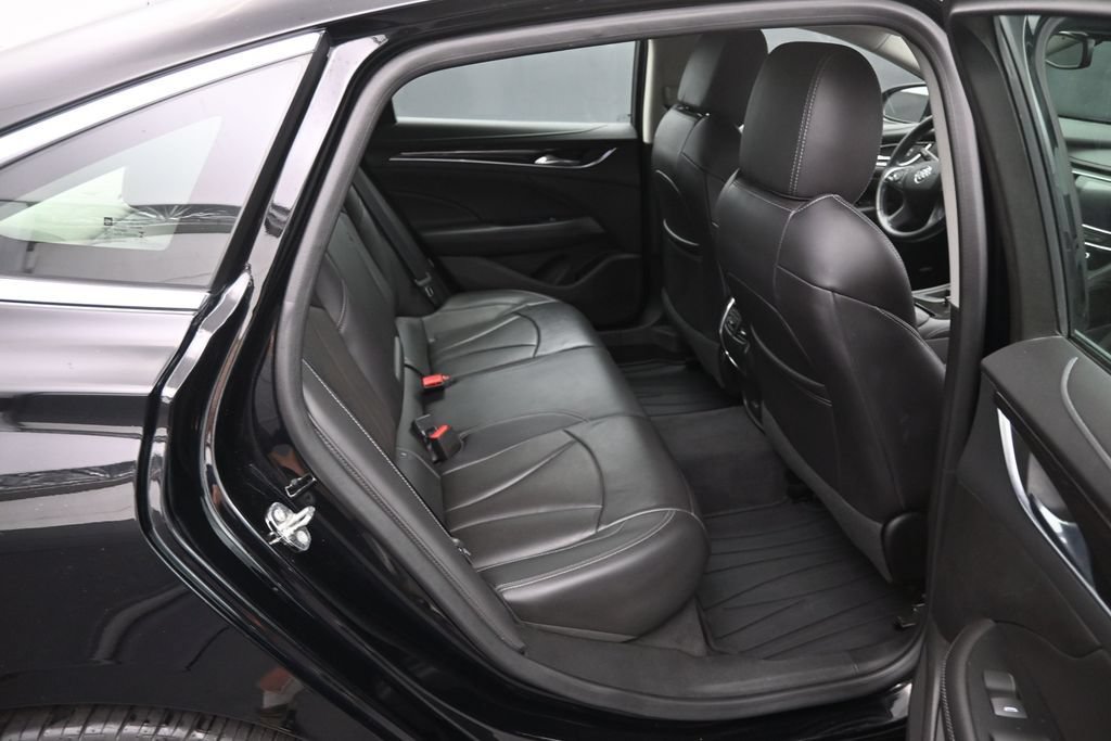 Used 2018 Buick LaCrosse Essence w/ Sun and Shade Package FWD image 15