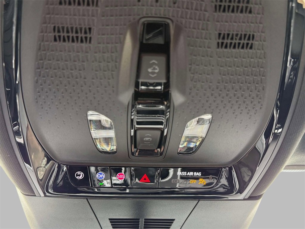 Used 2025 Cadillac Lyriq Luxury w/ LPO, Floor Liner Package image 28