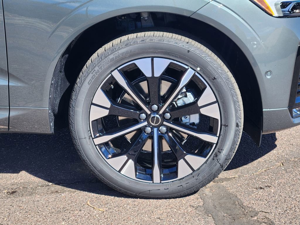 New 2026 Volvo XC60 B5 Plus w/ Protection Package Premier image 30