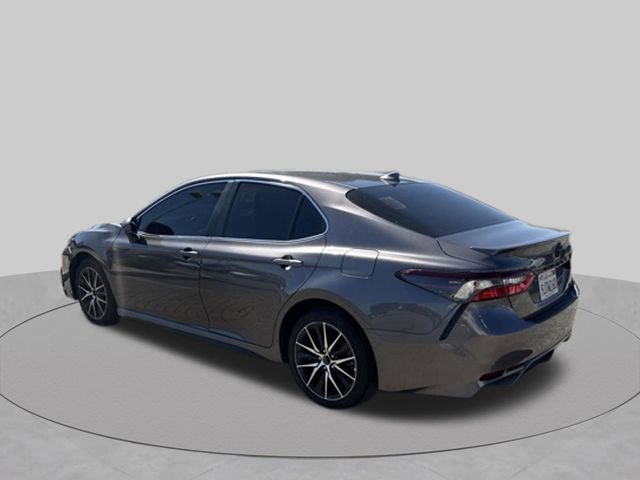 Used 2024 Toyota Camry SE w/ Blackout Package (TMS) FWD image 3