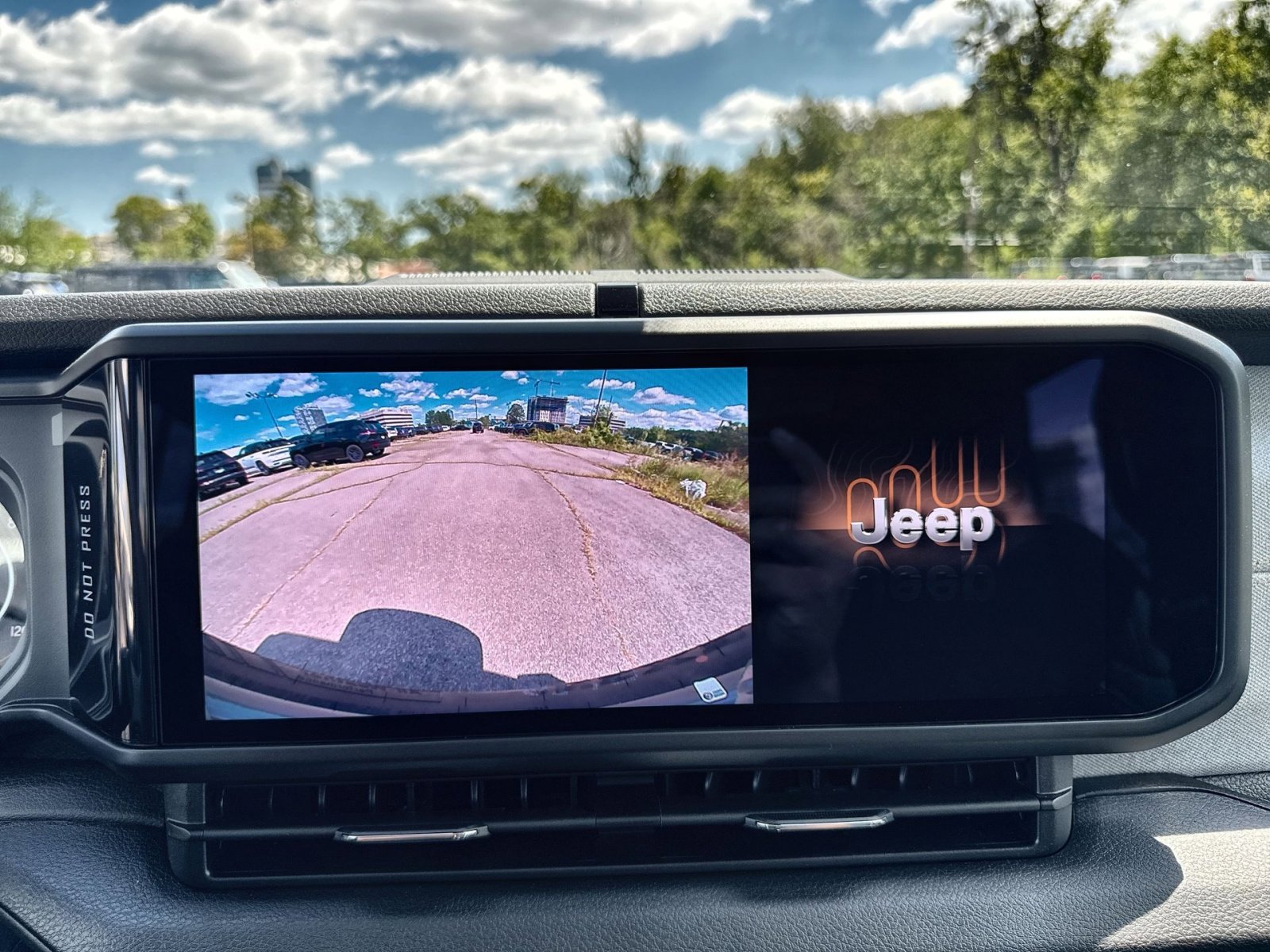 New 2025 Jeep Wrangler Sport S image 19