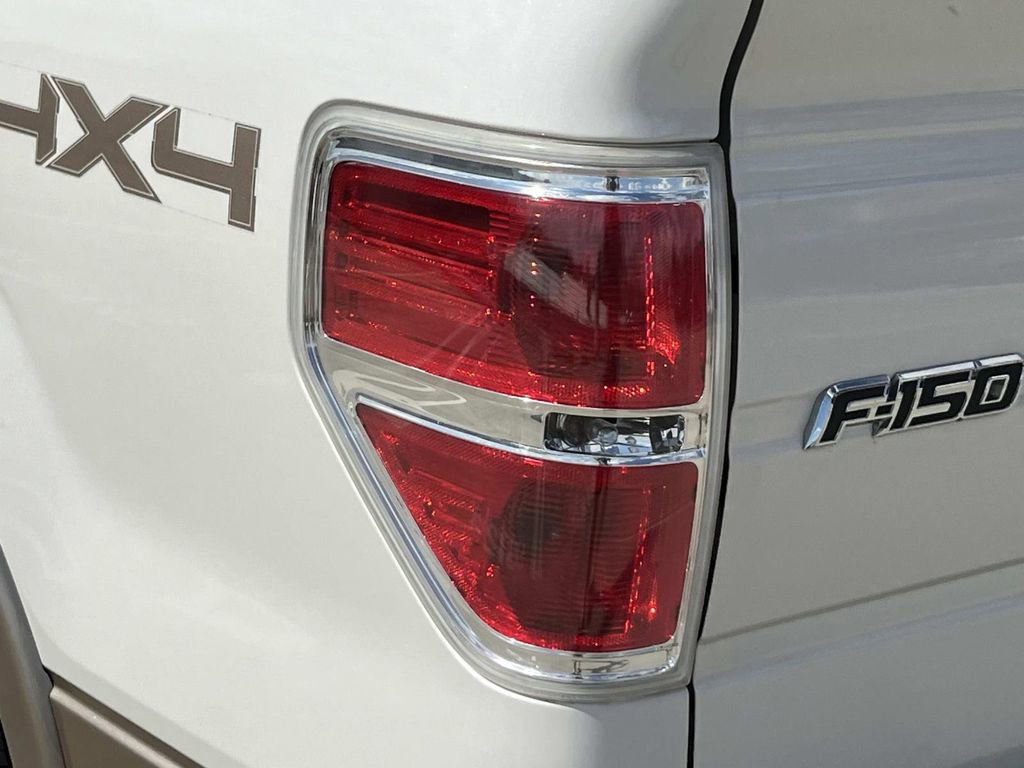 Used 2013 Ford F150 Lariat w/ Luxury Equipment Group image 10