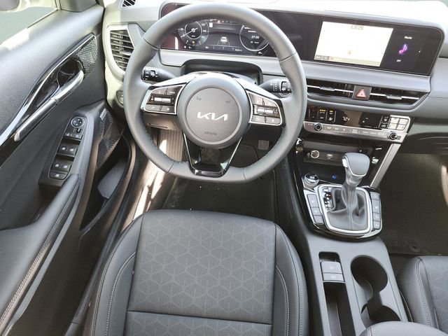 New 2026 Kia Seltos SX AWD/4WD image 16