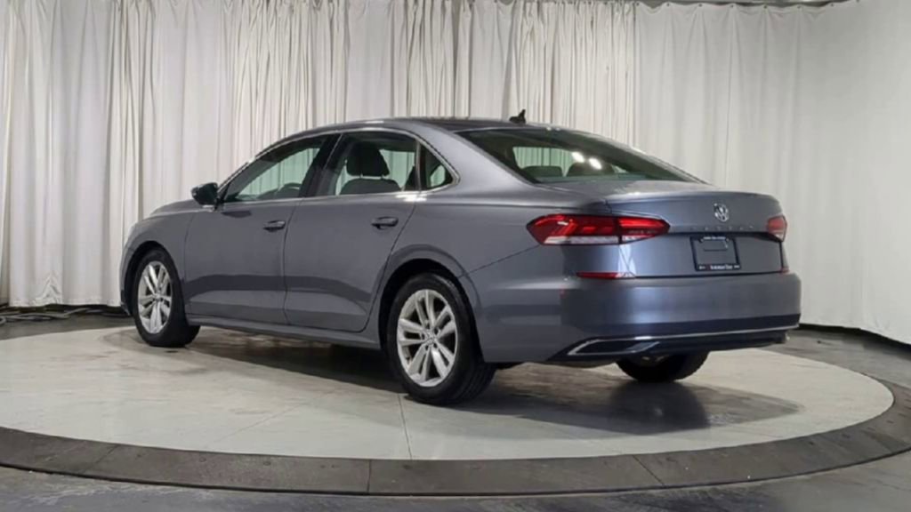 Used 2020 Volkswagen Passat 2.0T SE image 7