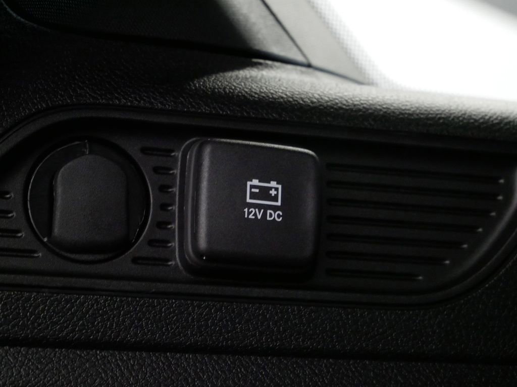 New 2025 Jeep Grand Cherokee Laredo w/ Luxury Tech Group I image 15