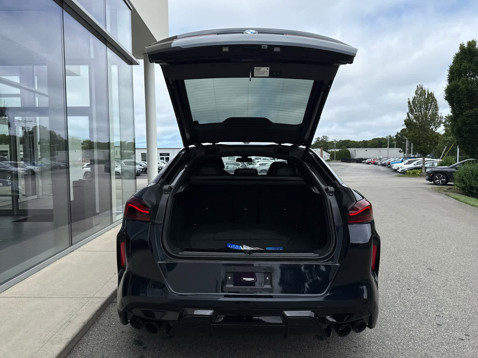 Certified 2024 BMW X6 M Competition image 17