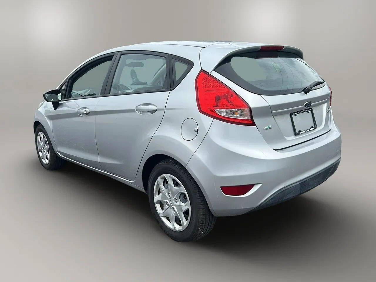 Used 2011 Ford Fiesta SE w/ 201A Rapid Spec Order Code FWD image 5