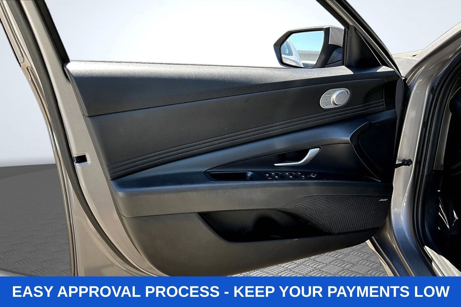 Used 2023 Hyundai Elantra Limited w/ Preferred Accessory Package FWD image 21