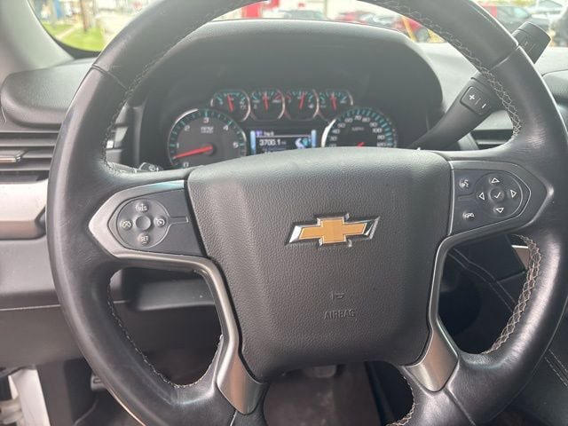 Used 2016 Chevrolet Suburban LS RWD image 10