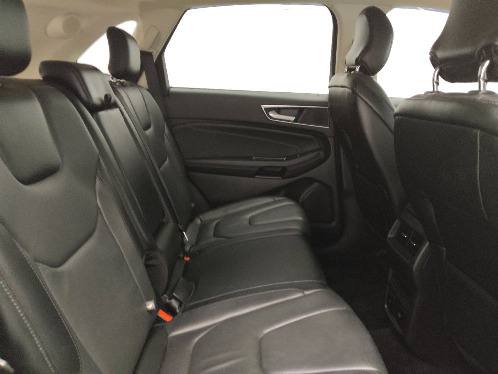 Used 2017 Ford Edge Titanium w/ Technology Package image 21
