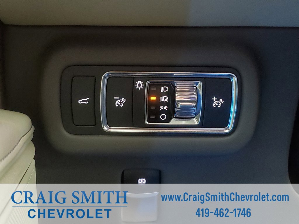 Used 2025 Lincoln Nautilus Premier image 27