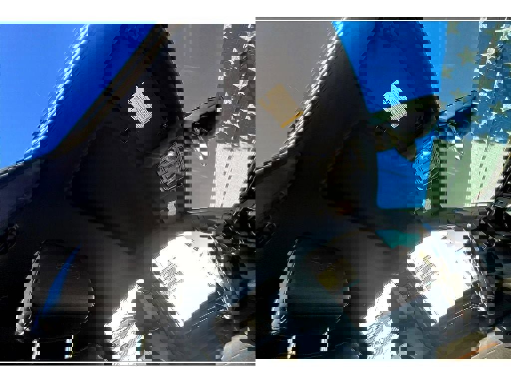 Used 2024 GMC Sierra 2500 AT4 image 18