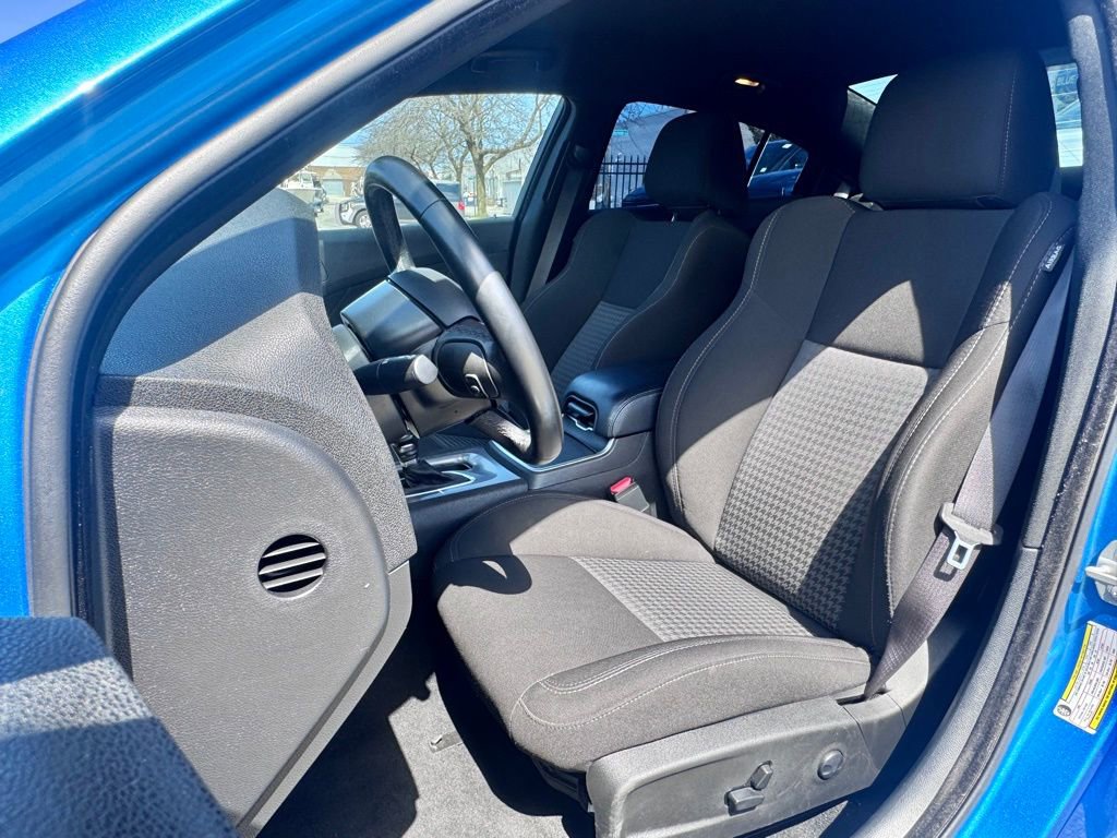 Used 2023 Dodge Charger GT w/ Technology Group image 13