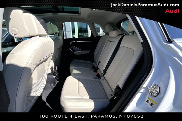 Used 2023 Audi Q3 2.0T Premium w/ Convenience Package image 18