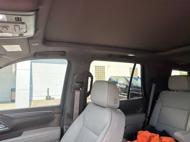 Used 2024 GMC Yukon SLT w/ SLT Luxury Package AWD/4WD image 54