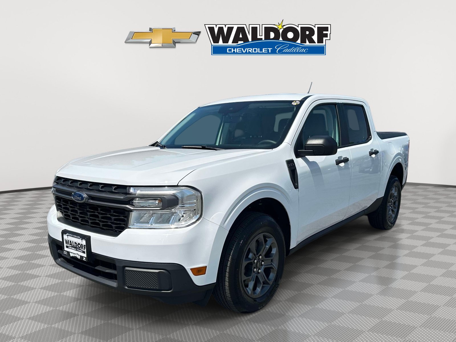 Used 2024 Ford Maverick XLT FWD image 3