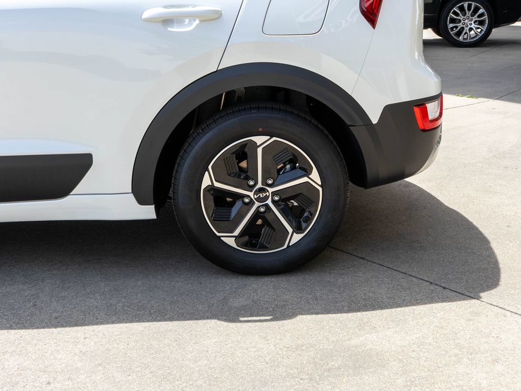 New 2026 Kia Niro EX FWD image 28