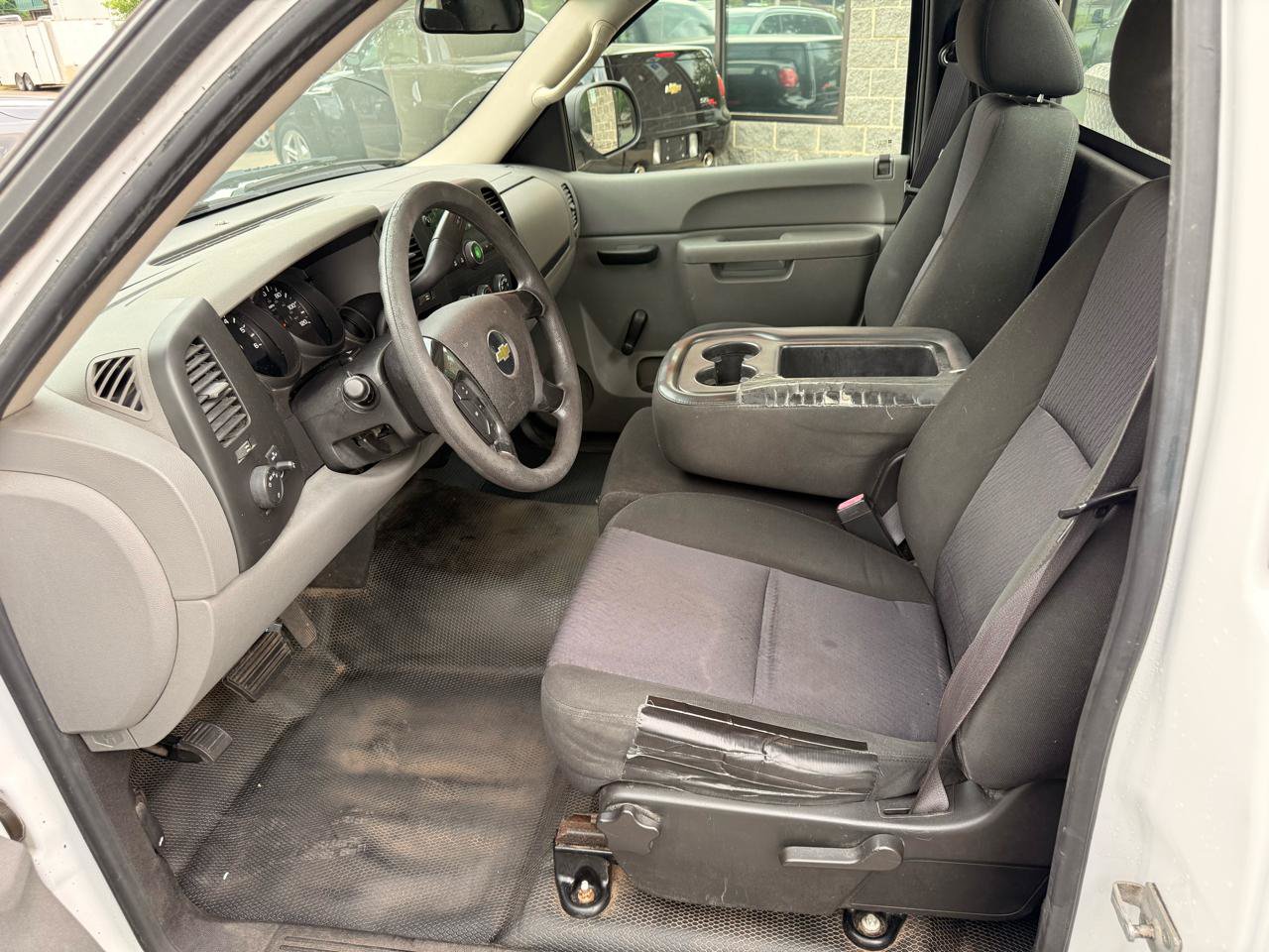 Used 2011 Chevrolet Silverado 1500 W/T RWD image 11