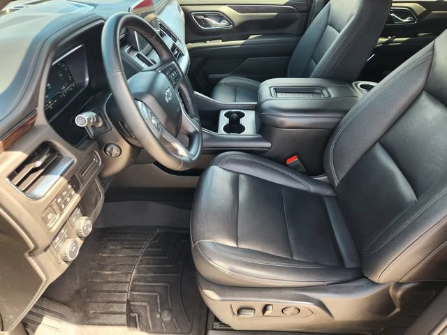 Used 2023 Chevrolet Tahoe Z71 w/ Luxury Package AWD/4WD image 13