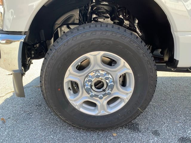 New 2026 Ford F250 XLT w/ FX4 Off-Road Package image 29