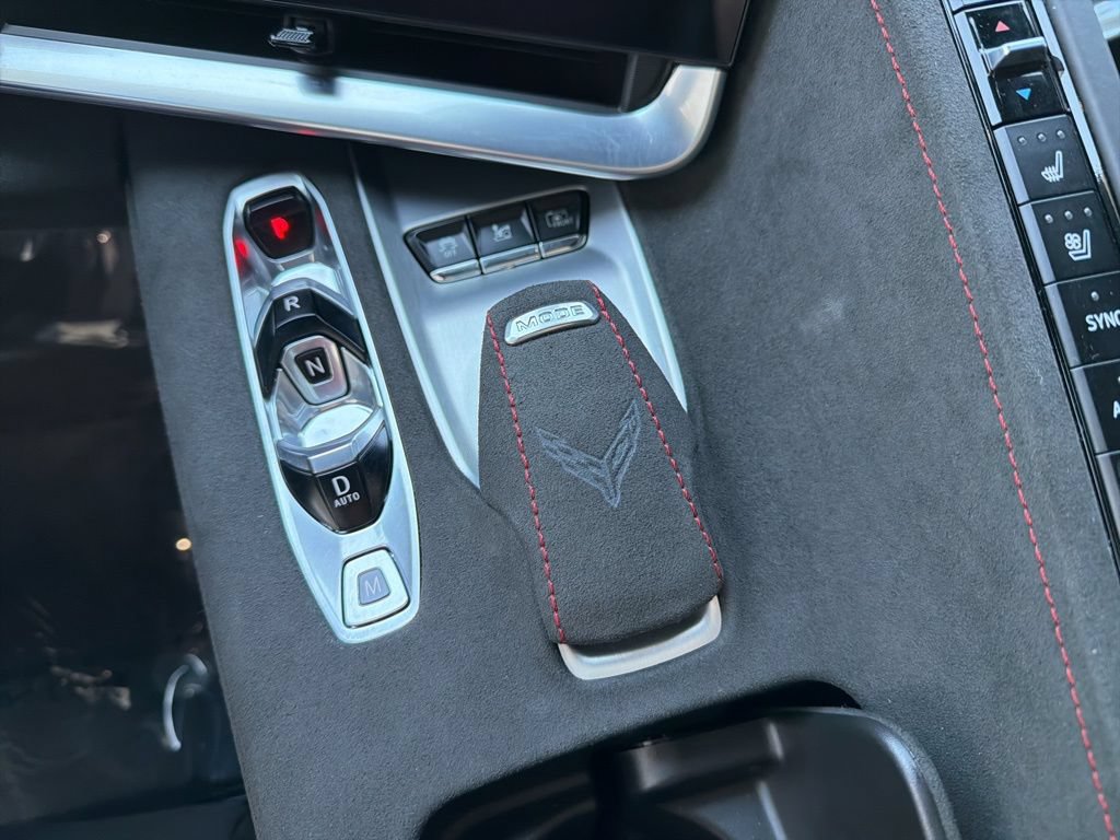 Used 2023 Chevrolet Corvette Stingray Premium Conv w/ Z51 Performance Package RWD image 13