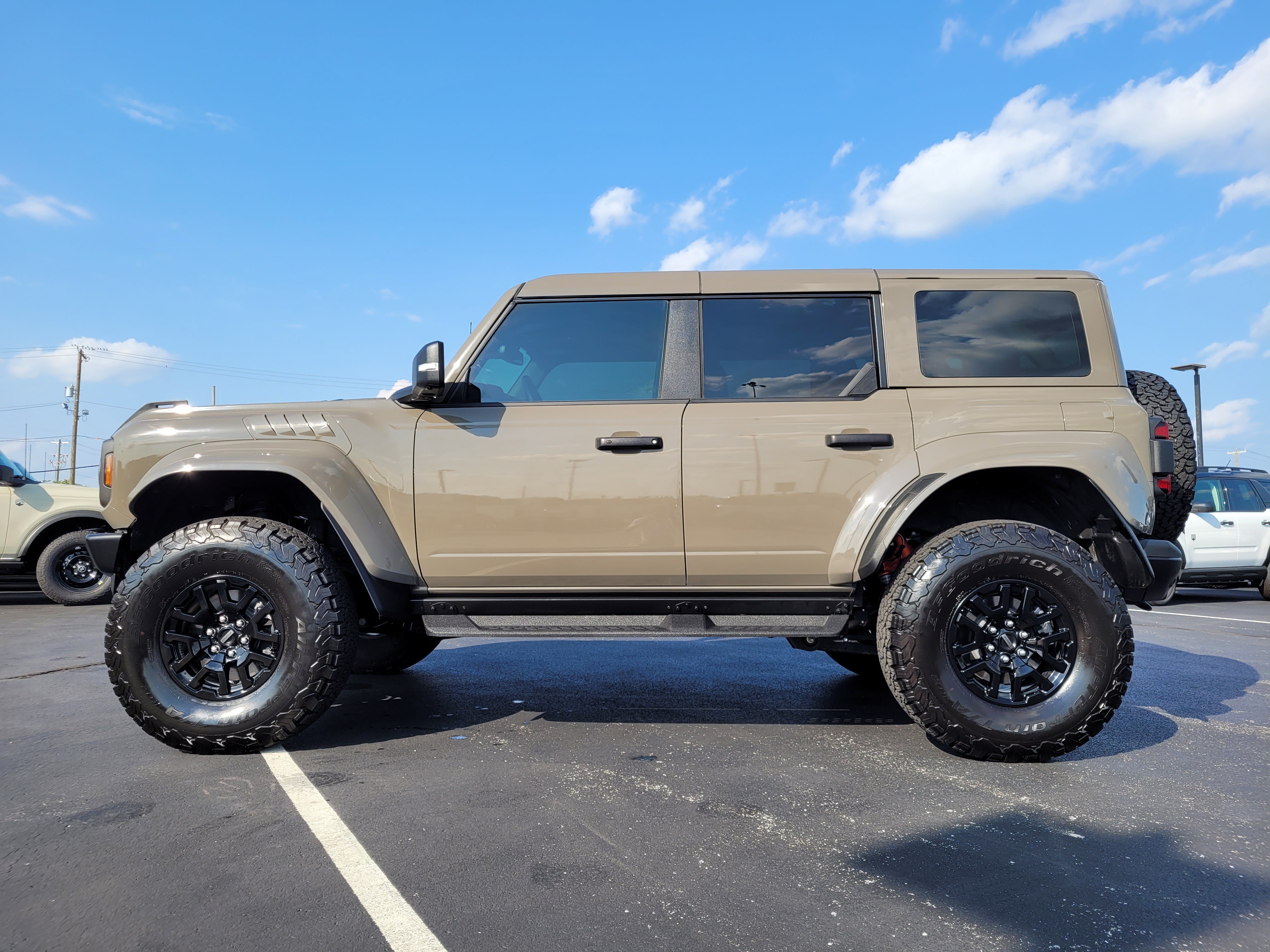 Used 2025 Ford Bronco Raptor AWD/4WD image 7