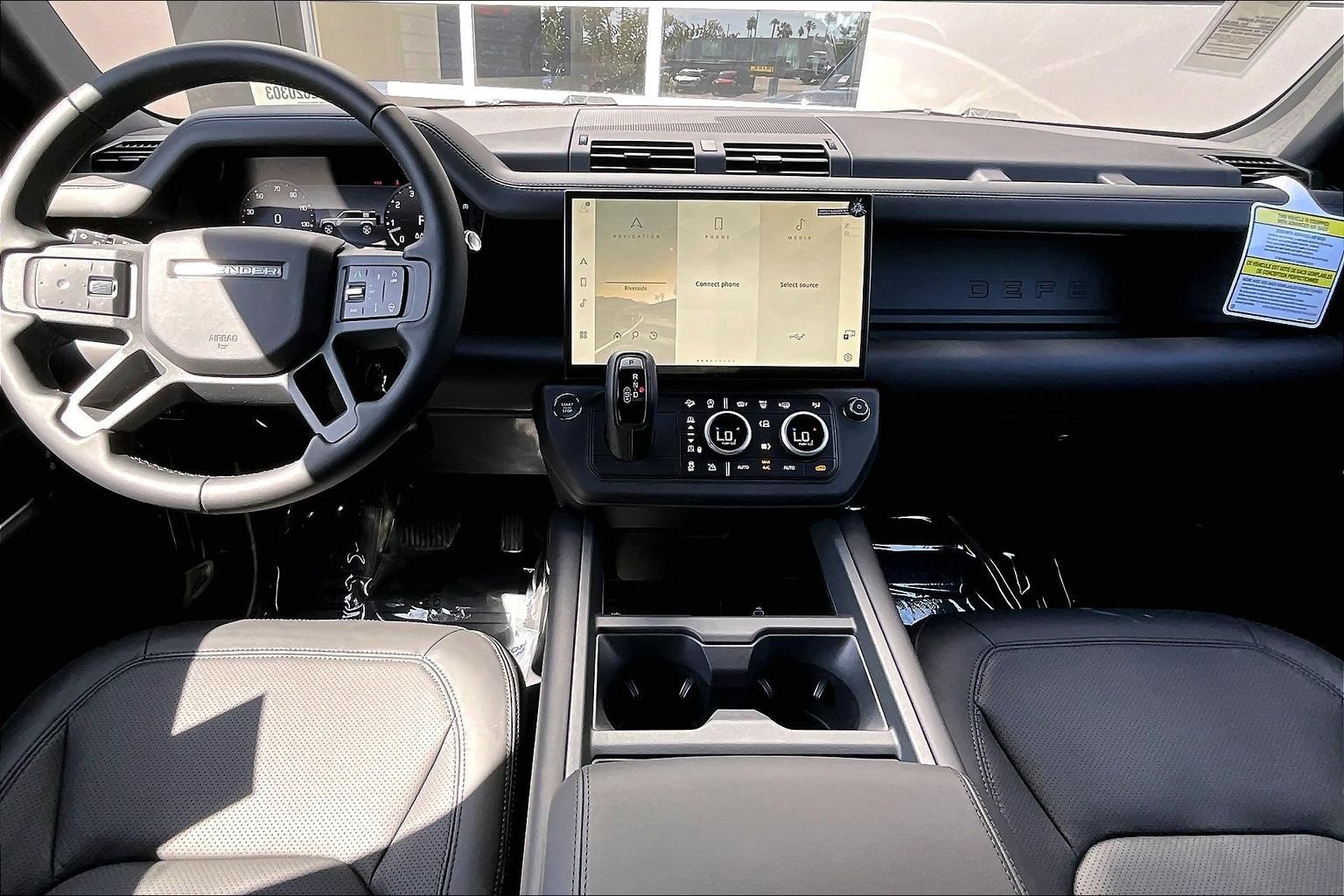 New 2026 Land Rover Defender 110 X-Dynamic SE AWD/4WD image 5