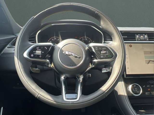 New 2026 Jaguar F-PACE R-Dynamic S image 32